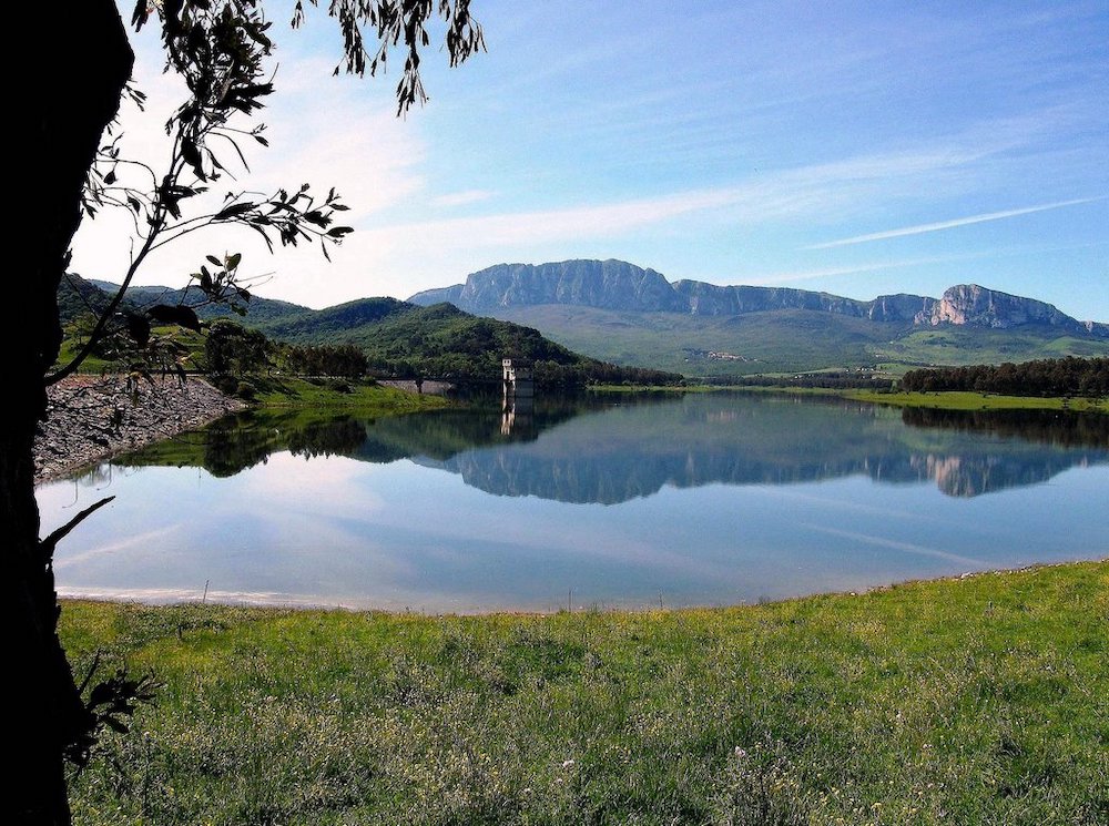 Lake Scanzano on the Corleone – Monreale stage